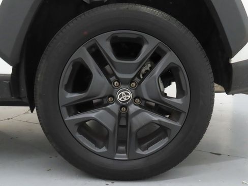 Used 2024 Toyota RAV4 Adventure w/ Convenience Package AWD/4WD image 27