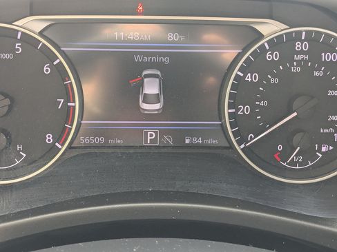 Used 2024 Nissan Sentra SV FWD image 19