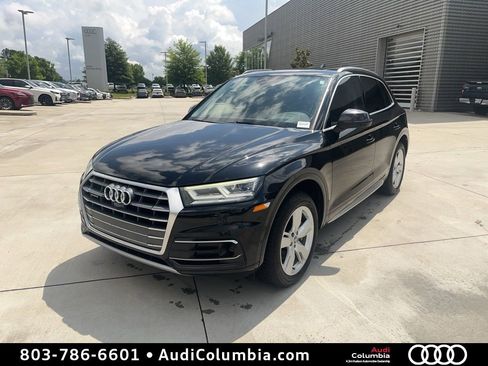 Used 2019 Audi Q5 Prestige w/ Prestige Package AWD/4WD image 2