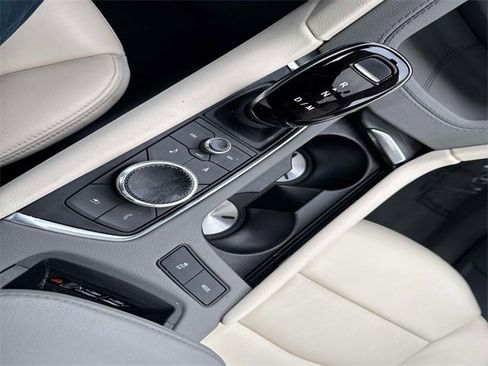 Certified 2024 Cadillac XT6 Premium Luxury w/ LPO, Floor Liner Package image 24