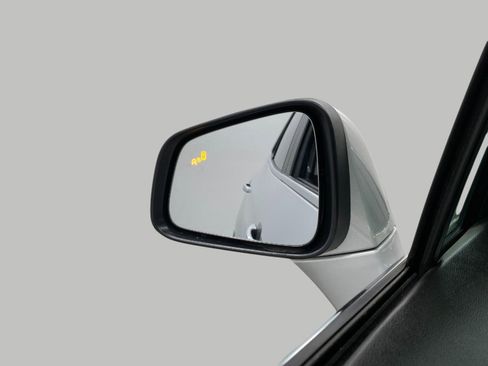 Used 2022 Buick Encore Preferred w/ Safety Package image 19