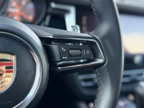 Certified 2026 Porsche Macan image 23