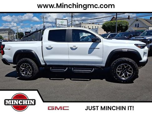 Used 2024 Chevrolet Colorado ZR2 w/ ZR2 Convenience Package III AWD/4WD image 7