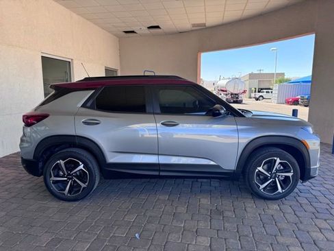Used 2023 Chevrolet TrailBlazer RS w/ Sun and Liftgate Package AWD/4WD image 6