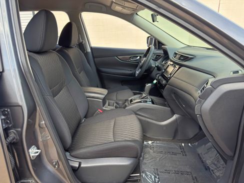 Used 2018 Nissan Rogue S FWD image 14