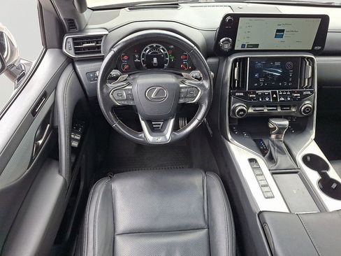 Used 2023 Lexus LX 600 F Sport w/ Accessory Package (Z1) AWD/4WD image 12