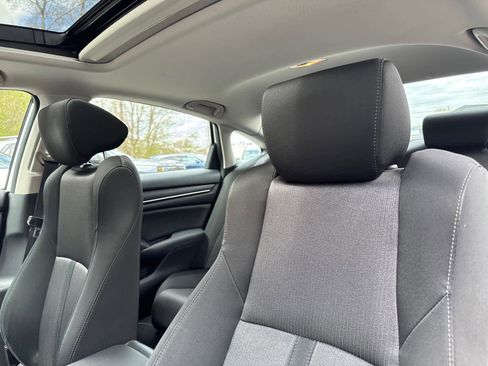 Used 2019 Honda Accord EX image 16