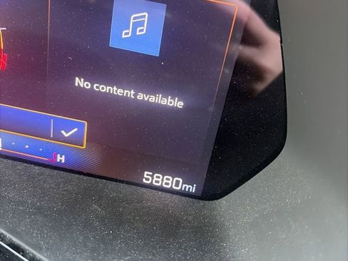 Used 2025 Chevrolet Colorado LT w/ LT Convenience Package RWD image 10