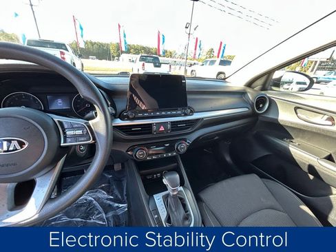Used 2019 Kia Forte LXS image 30