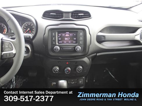 Used 2019 Jeep Renegade Sport image 15
