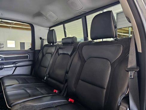 Used 2022 RAM 1500 Laramie AWD/4WD image 18