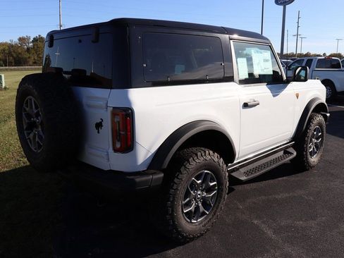 New 2025 Ford Bronco Badlands image 21