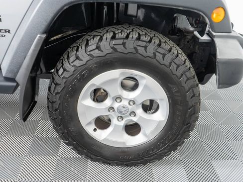 Used 2017 Jeep Wrangler Unlimited Sport w/ Quick Order Package 24S AWD/4WD image 31