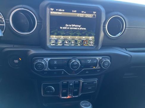 Used 2023 Jeep Wrangler Unlimited Sahara image 34