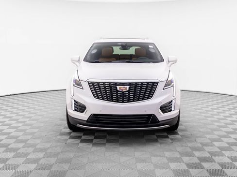 Certified 2025 Cadillac XT5 Premium Luxury AWD/4WD image 2