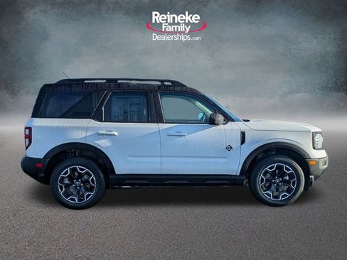 New 2025 Ford Bronco Sport Outer Banks image 4