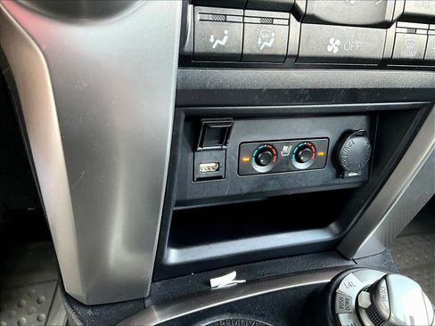 Used 2022 Toyota 4Runner Limited AWD/4WD image 16