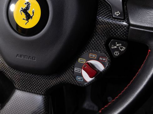 Used 2013 Ferrari 458 Italia Coupe RWD image 34