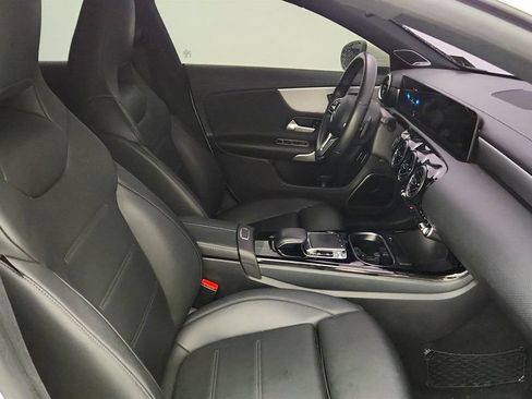 Used 2020 Mercedes-Benz CLA 250 4MATIC image 22