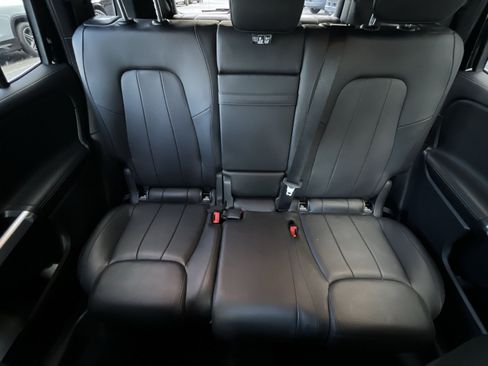 Used 2022 Mercedes-Benz GLB 250 4MATIC w/ Premium Package Lite image 15
