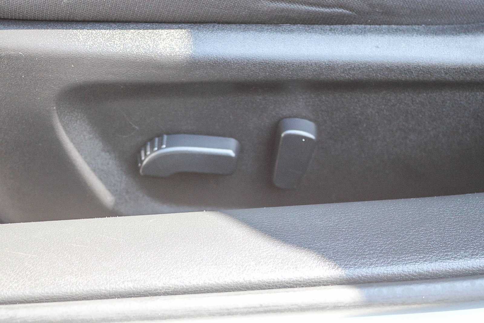 Used 2025 Nissan Altima 2.5 SV FWD image 20