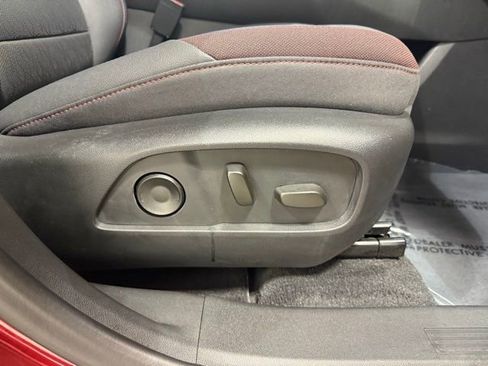 Certified 2025 Chevrolet Equinox RS w/ Safety and Technology Package image 28