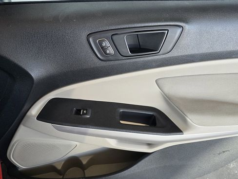 Used 2020 Ford EcoSport S image 12