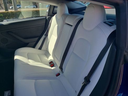 Used 2021 Tesla Model 3 Standard Range Plus image 19