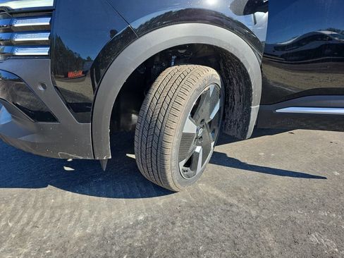 New 2026 Nissan Kicks SR image 33