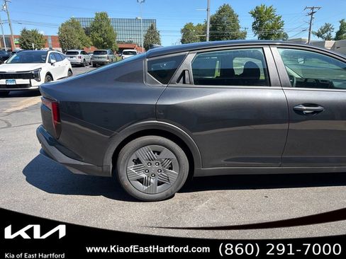 New 2026 Kia K4 FWD image 7