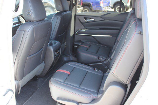 Used 2026 Chevrolet Traverse RS AWD/4WD image 6