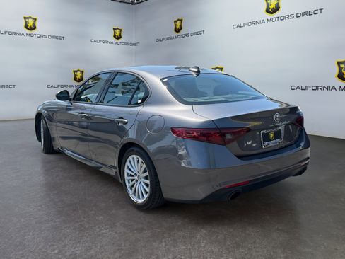 Used 2022 Alfa Romeo Giulia Sprint RWD image 3