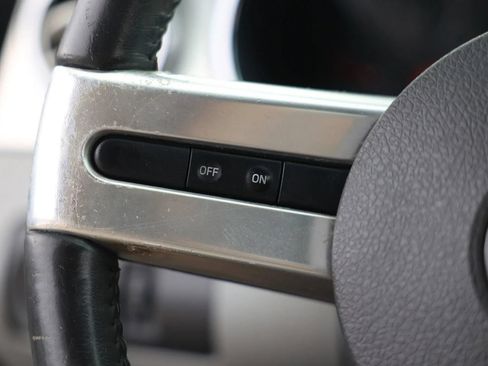 Used 2007 Ford Mustang Coupe RWD image 25