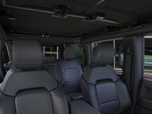 New 2025 Ford Bronco Badlands image 12