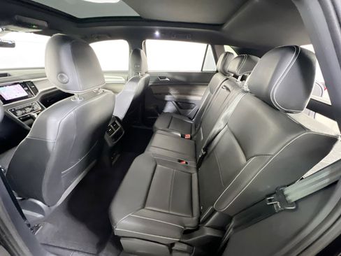 Used 2023 Volkswagen Atlas Cross Sport SEL image 25