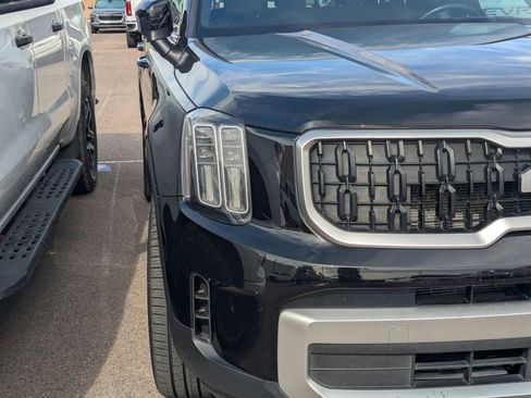 Used 2023 Kia Telluride EX image 4