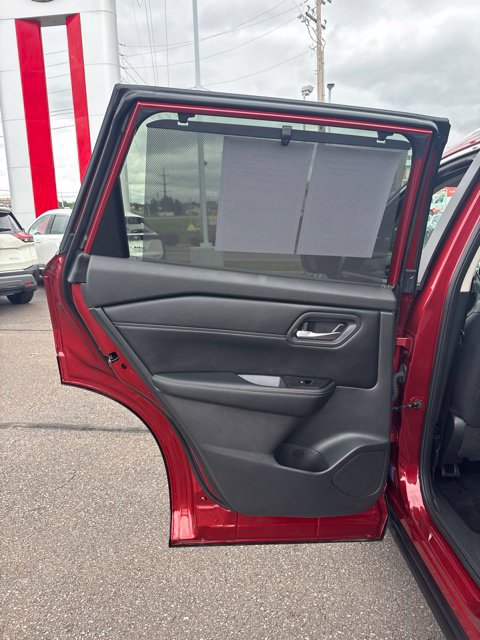 Certified 2024 Nissan Rogue SV w/ SV Premium Package AWD/4WD image 13