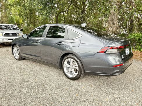 Used 2025 Honda Accord LX image 6