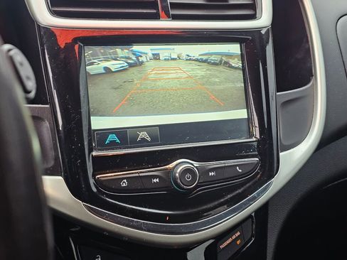 Used 2017 Chevrolet Sonic LT image 38