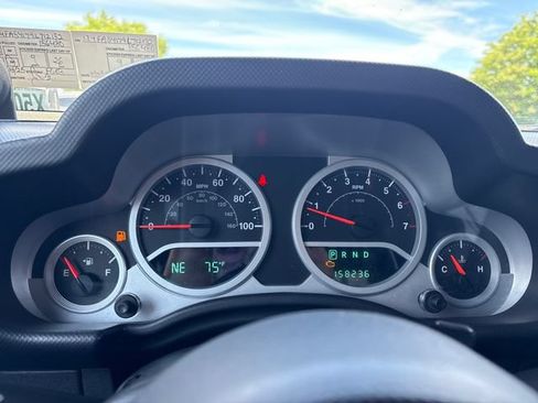 Used 2009 Jeep Wrangler Sahara w/ Dual Top Group AWD/4WD image 20