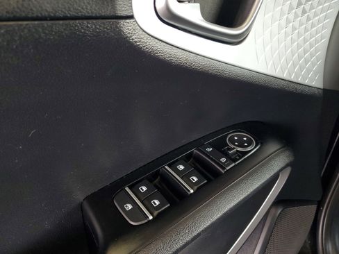 Used 2024 Kia Soul LX w/ Option Group 015 FWD image 15