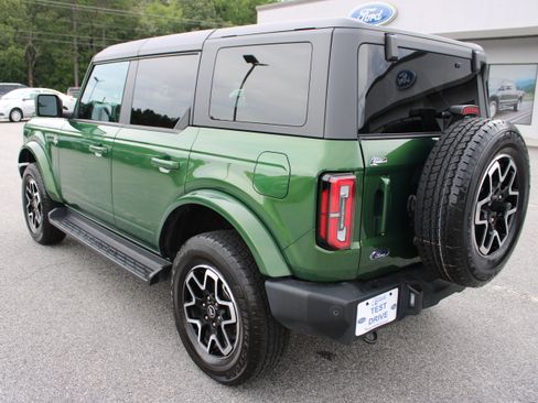 Used 2025 Ford Bronco Outer Banks AWD/4WD image 8