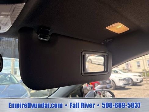 Used 2020 Toyota Corolla SE FWD image 25