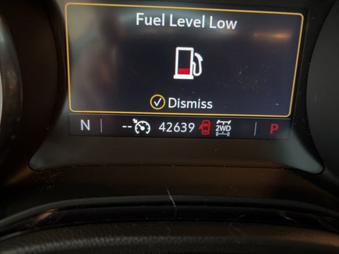 Used 2023 Buick Encore GX Select w/ Sport Touring Package image 7