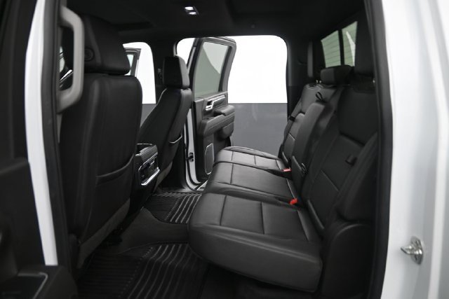 Used 2025 Chevrolet Silverado 2500 LTZ w/ LTZ Premium Package AWD/4WD image 15
