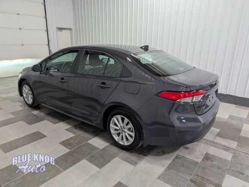 Used 2025 Toyota Corolla LE w/ LE Premium Package image 2