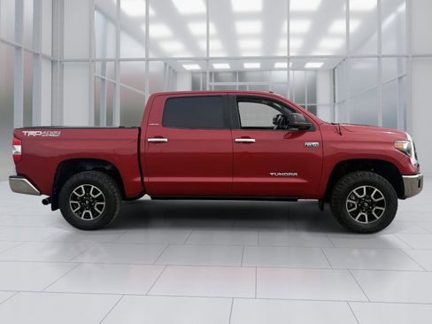 Used 2014 Toyota Tundra Limited w/ Limited Premium Package image 7