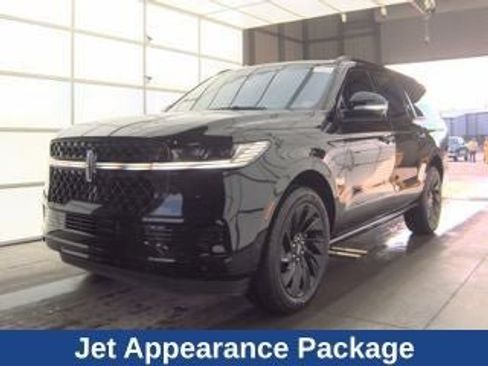 Used 2025 Lincoln Navigator L Reserve w/ Jet Appearance Package image 27