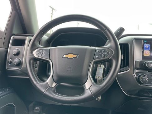 Used 2018 Chevrolet Silverado 1500 LT image 15