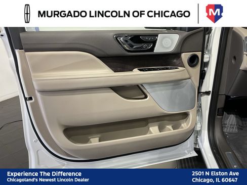 Used 2024 Lincoln Navigator Reserve AWD/4WD image 15